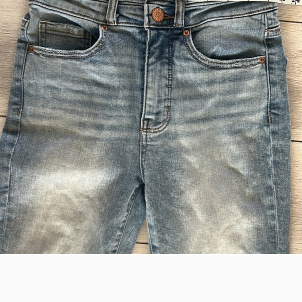 BKE Billie slim fit high rise cropped flare jeans size 25x28 Excellent Condition